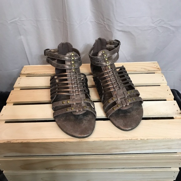 Pierre Dumas Gladiator Sandal - Picture 2 of 6